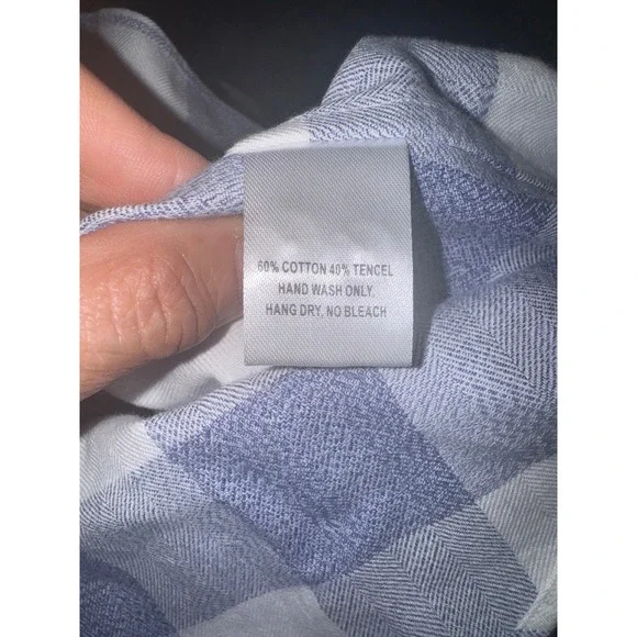 UNTUCKit Women's‎ checkered, long sleeve shirt, size 8 - Picture 6 of 6